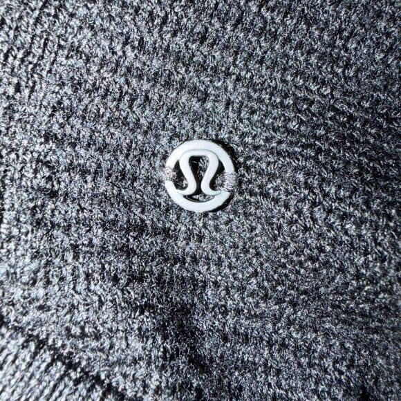 Women Lululemon Crew Neck Knit Wool Blend Sweater Casual Minimalist in Black - Picture 5 of 5